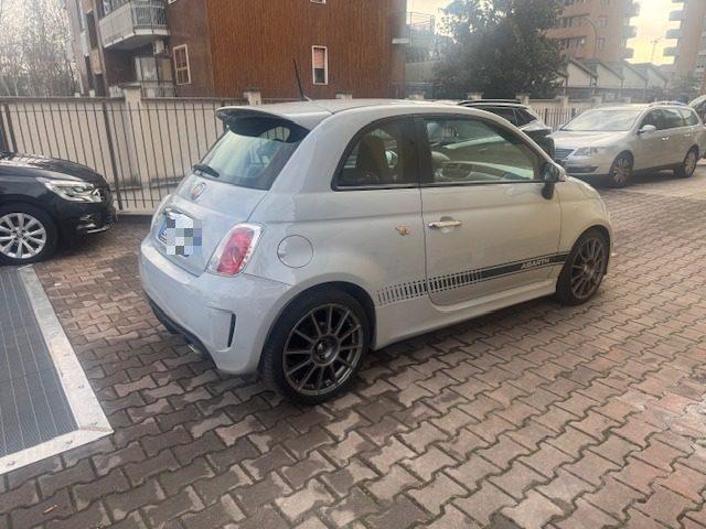 ABARTH 500 1.4 Turbo T-Jet Custom