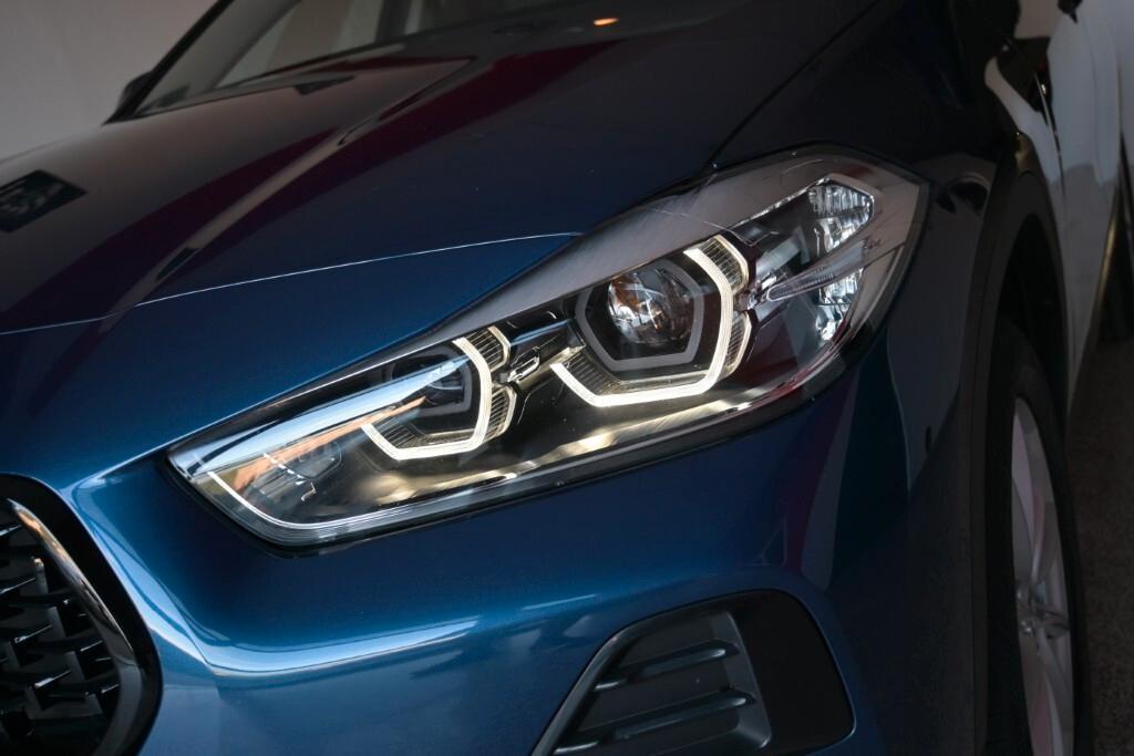 BMW X2 16D 115CV 6M. S-DRIVE BUSINESS ADVANTAGE ( FARI LED - PELLE - CRUISE - HEAD-UP DISPLAY - NAVI - CARPLAY - PARK ASSISTANT - CERCHI 17 )