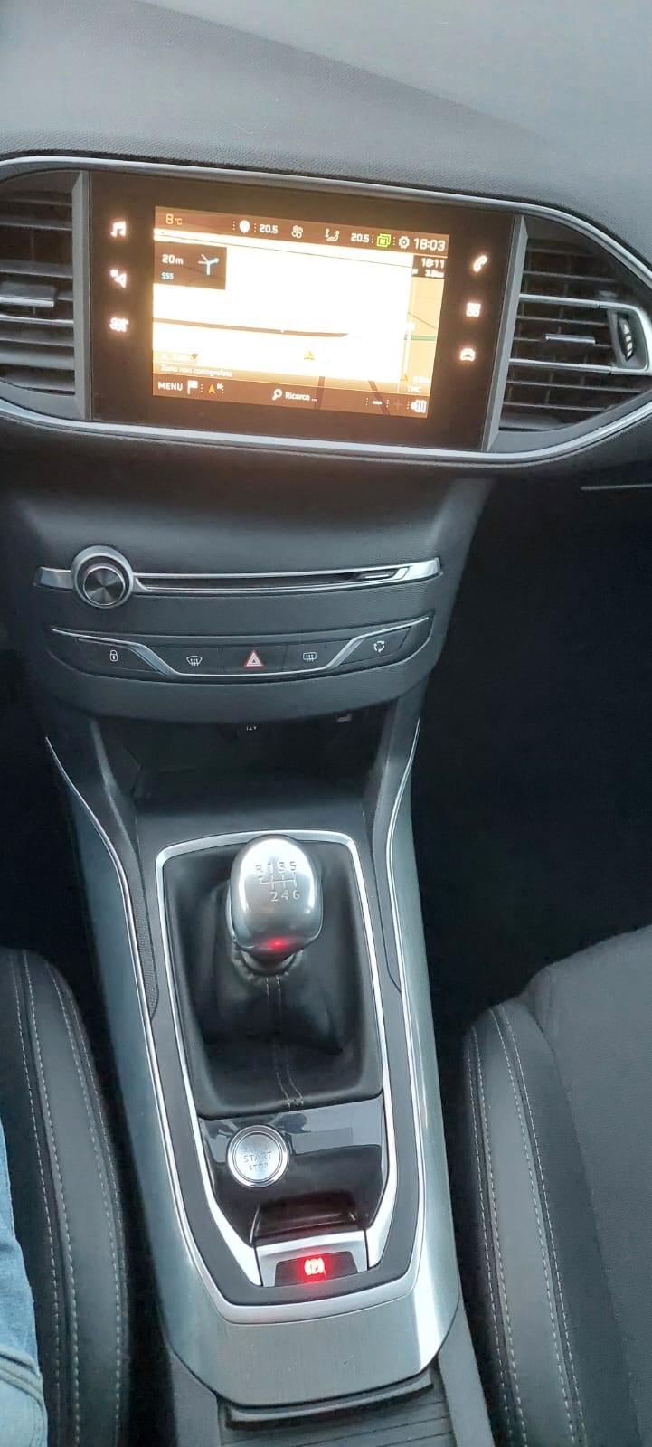 Peugeot 308 BlueHDi 130 S&S SW Allure