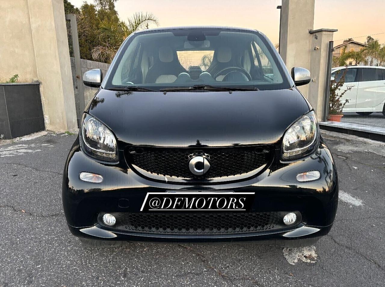 SMART FORTWO !! unico proprietario !!