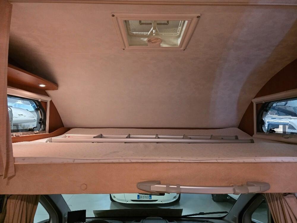 CAMPER MCLOUIS TANDY 640