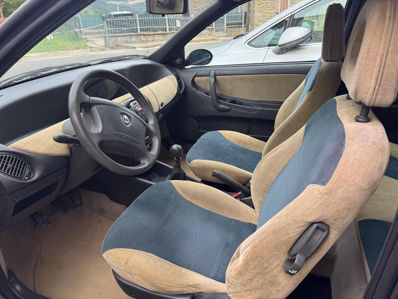 Lancia Y 1.2i cat DoDo 06/2002