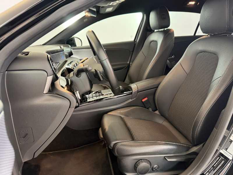 Mercedes-Benz Classe A - W177 - A 200 d Sport Night edition auto