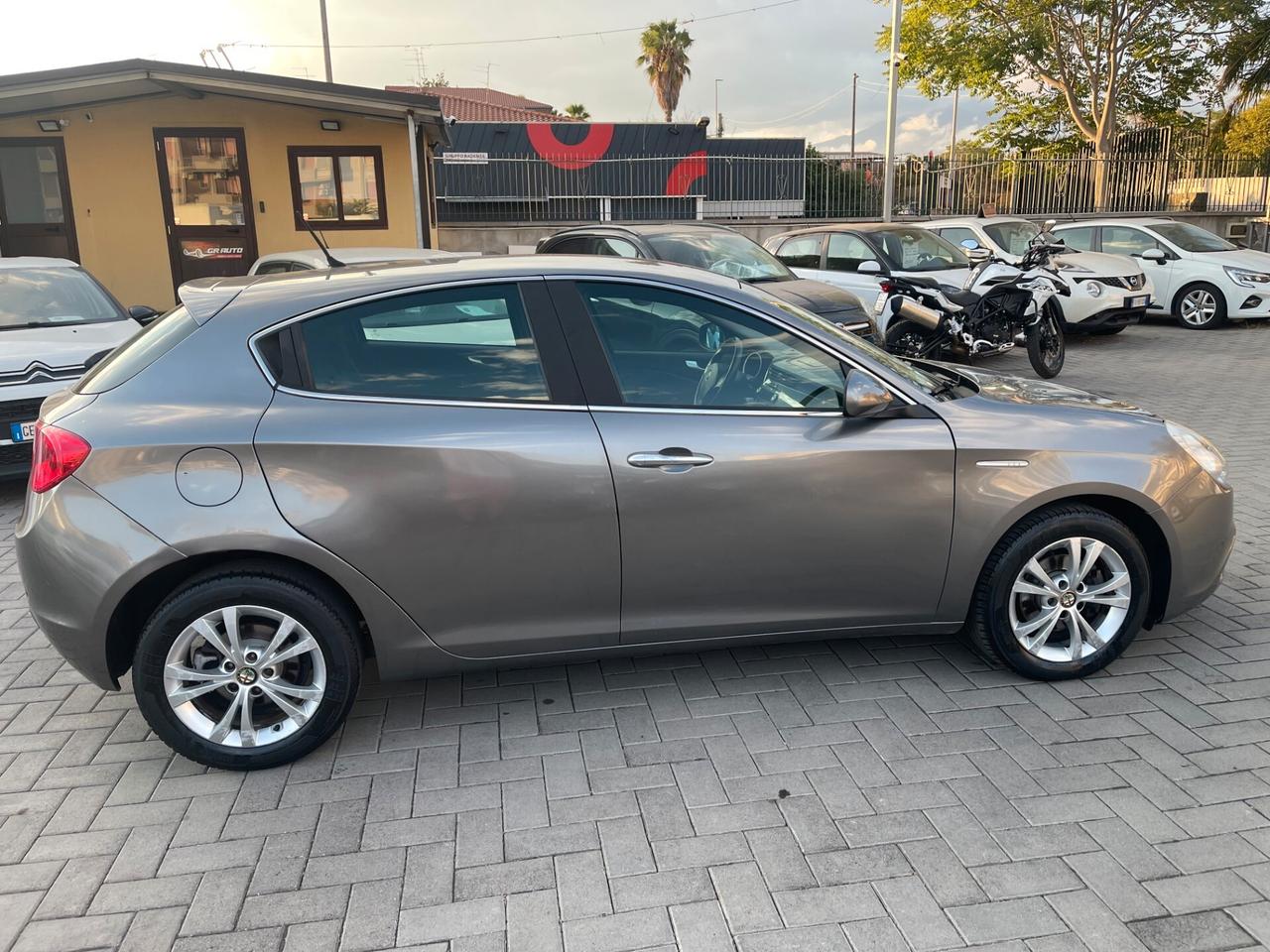 Alfa Romeo Giulietta 1.6 JTDm-2 105 CV