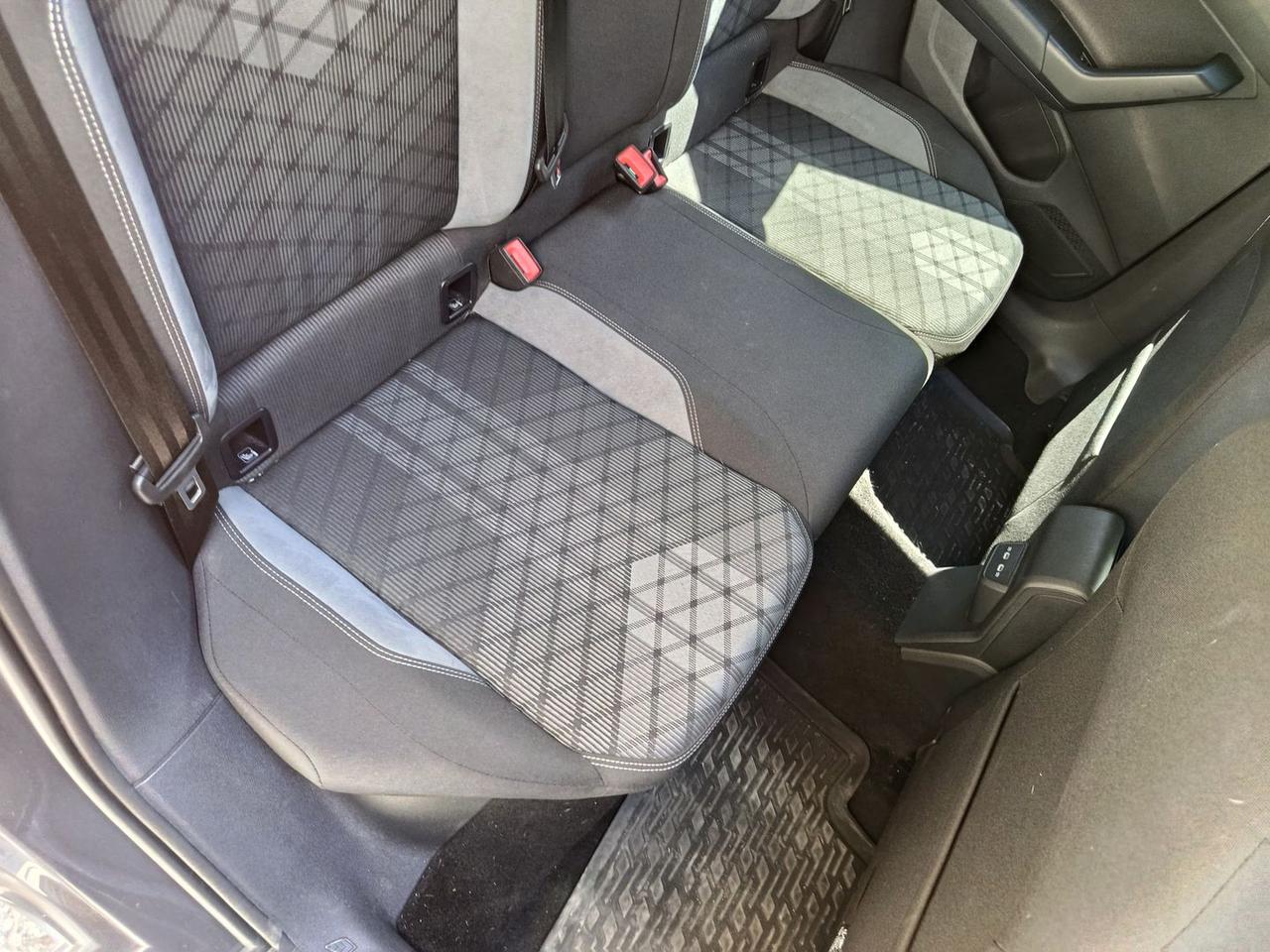 Volkswagen Polo R Line 1.0 TSI #11860