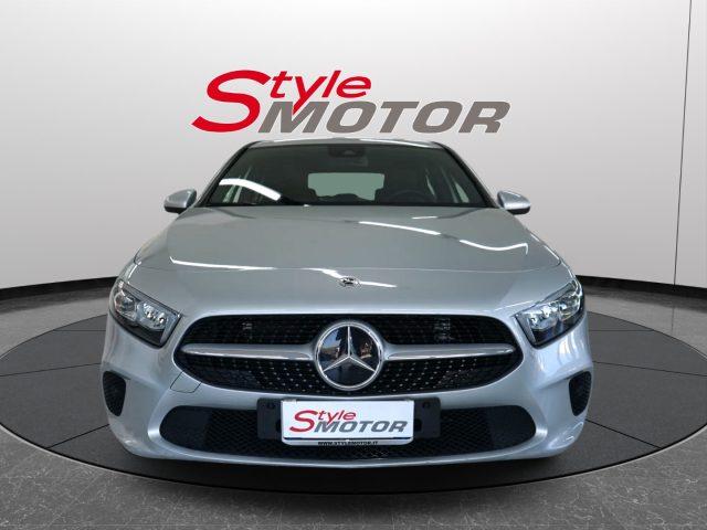 MERCEDES-BENZ A 180 d Automatic Business Extra Uniprop. Certificata
