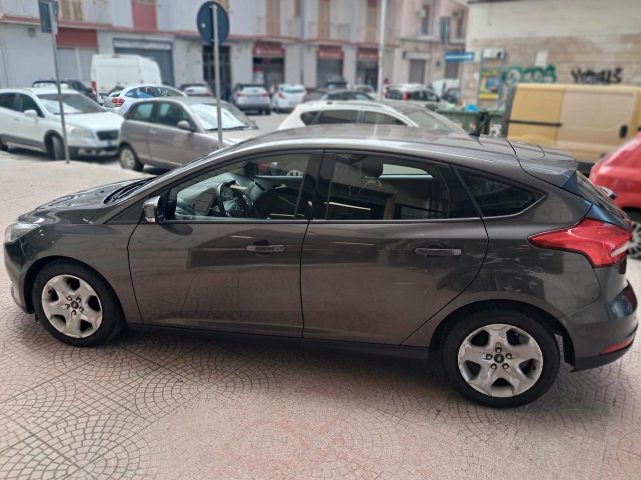 FORD FOCUS 1.5 TDCI 95CV-UNIPRO+NAVY-Euto7490