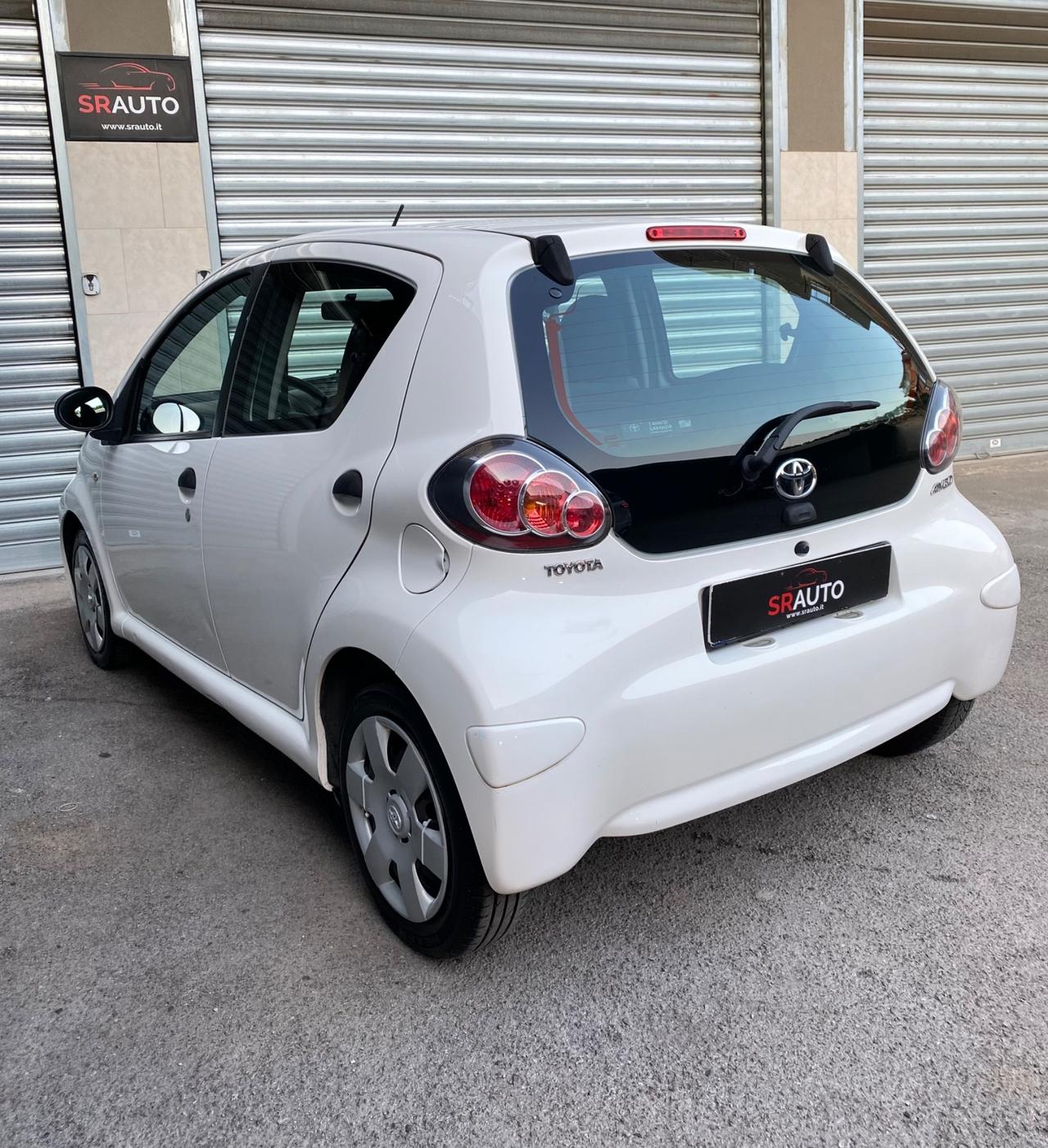 Toyota Aygo 1.0 12V VVT-i 68cv 5p. Lounge Connect