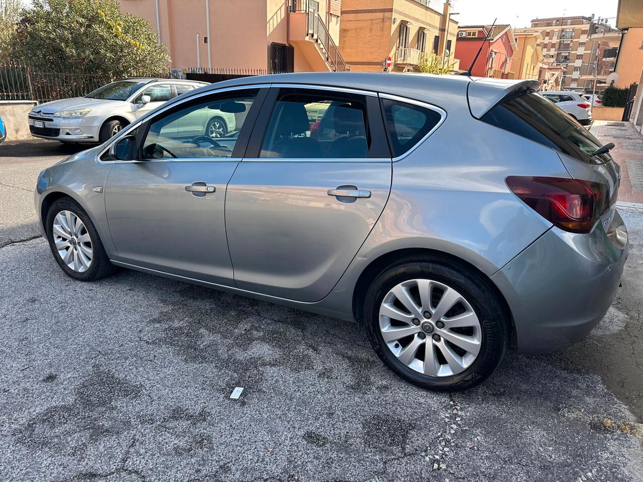 Opel Astra 1.7 CDTI 110CV EcoFLEX S&S 5 porte Cosmo