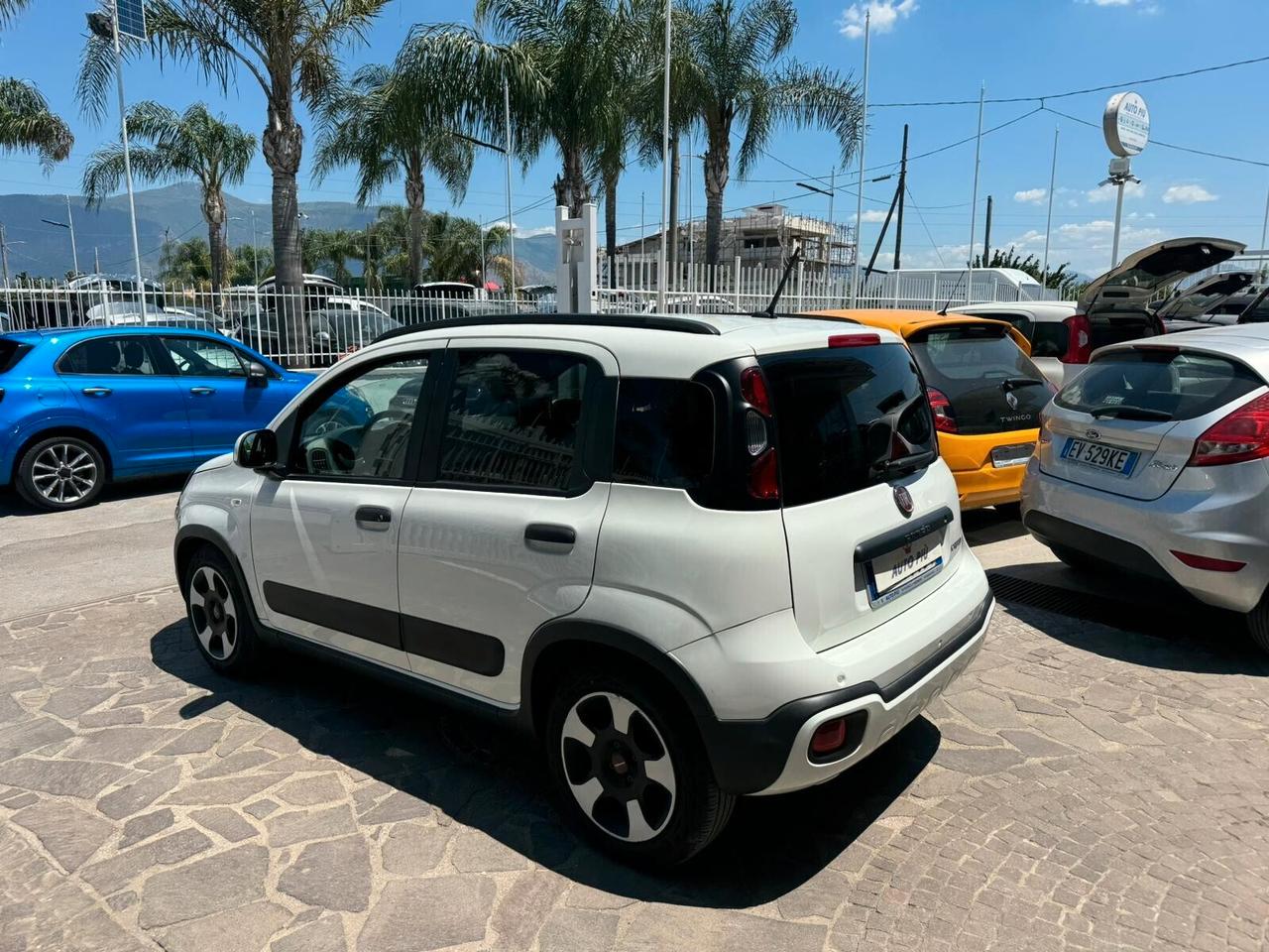 Fiat Panda 1.0 FireFly S&S Hybrid City Cross 20.000km FULL OPTIONAL