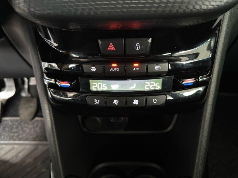 Peugeot 2008 BlueHDi 100cv Allure