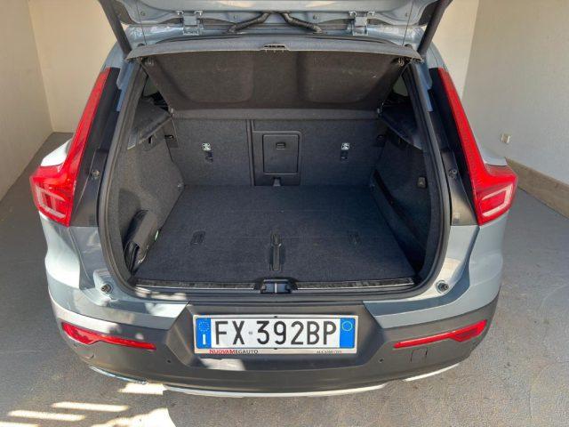 VOLVO XC40 D3 AWD Geartronic Inscription