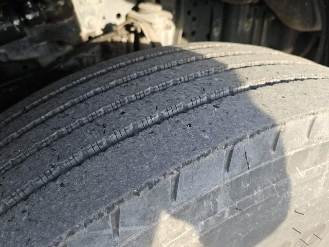 IVECO STRALIS AD260SY/PS 360CV CON RAMPE IDRAULICHE