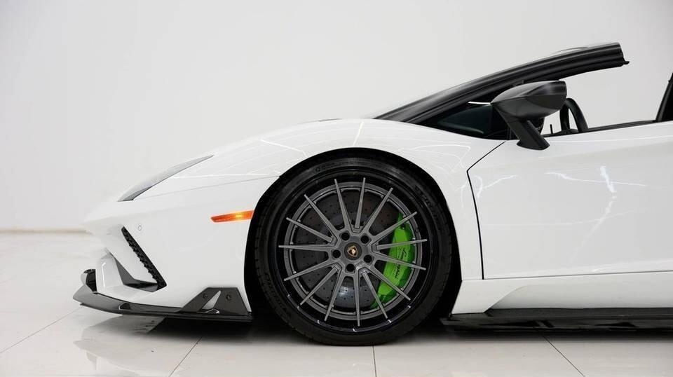 Lamborghini Aventador S6.5 V12 NOLEGGIO LUNGO TERMINE - LEASING FULL INCLUSIVE