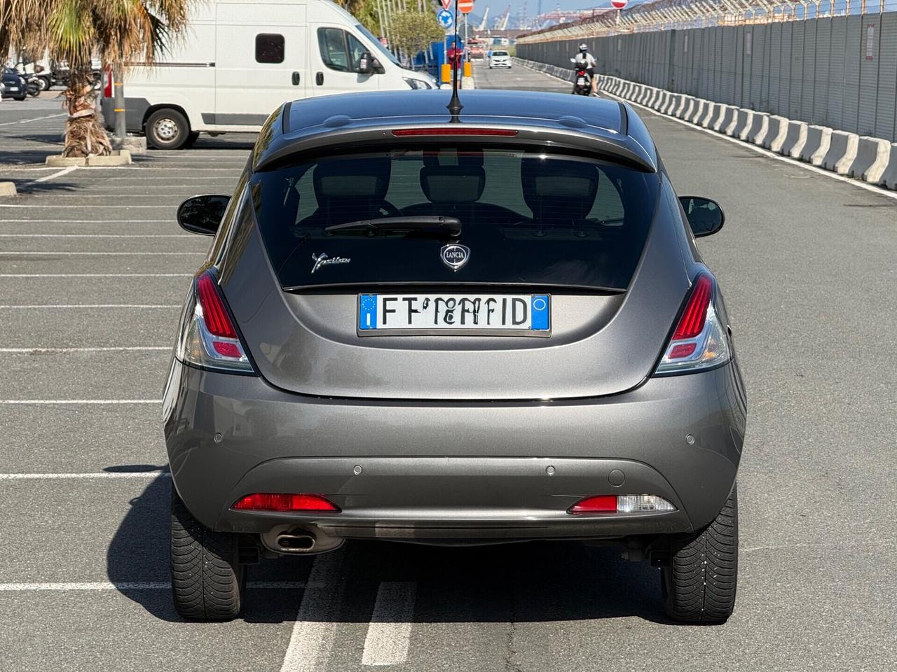 Lancia Ypsilon 1.2 69 CV-GPL-PERMUTABILE