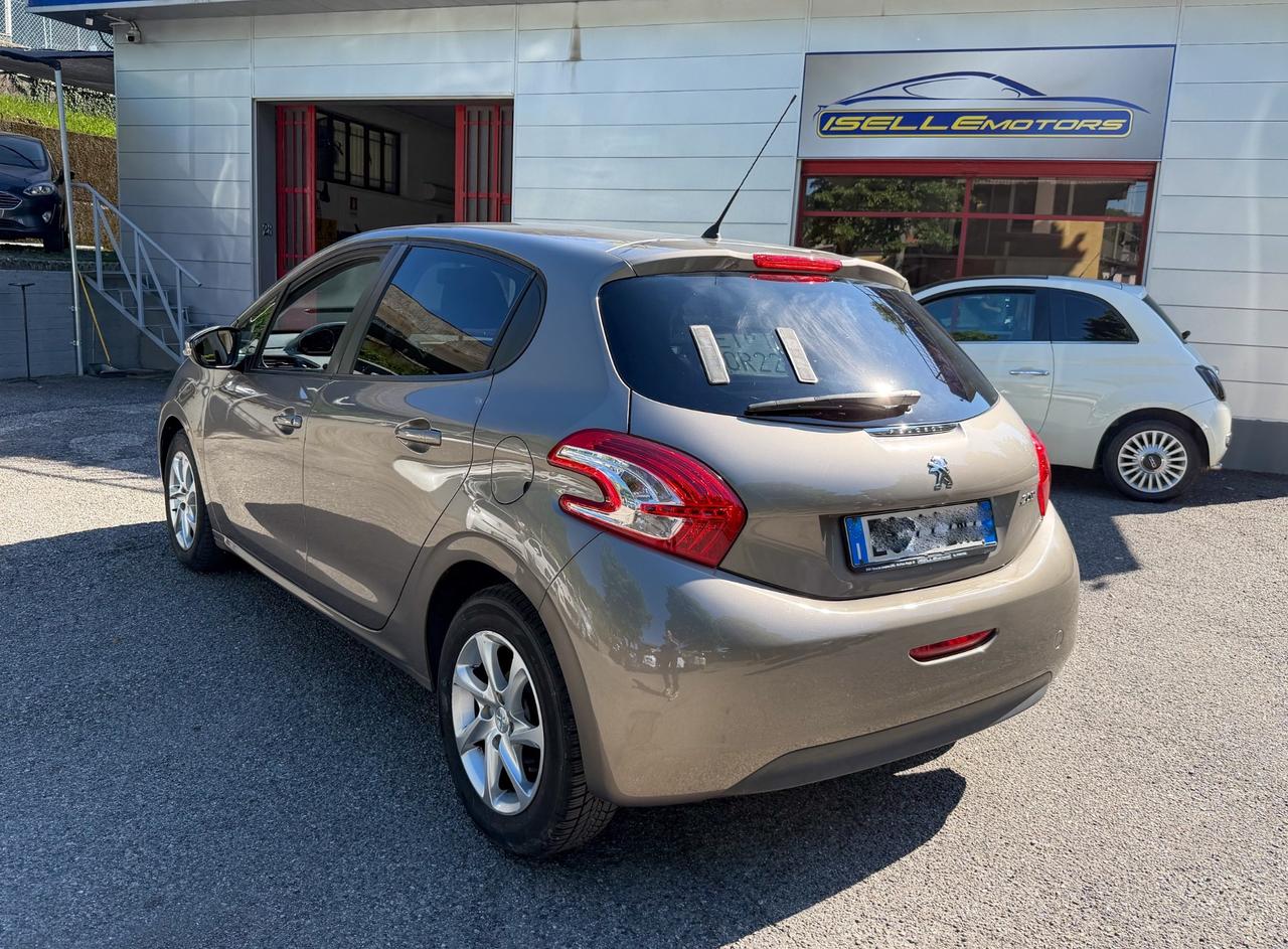 Peugeot 208 1.2 benzina MOTORE NUOVO