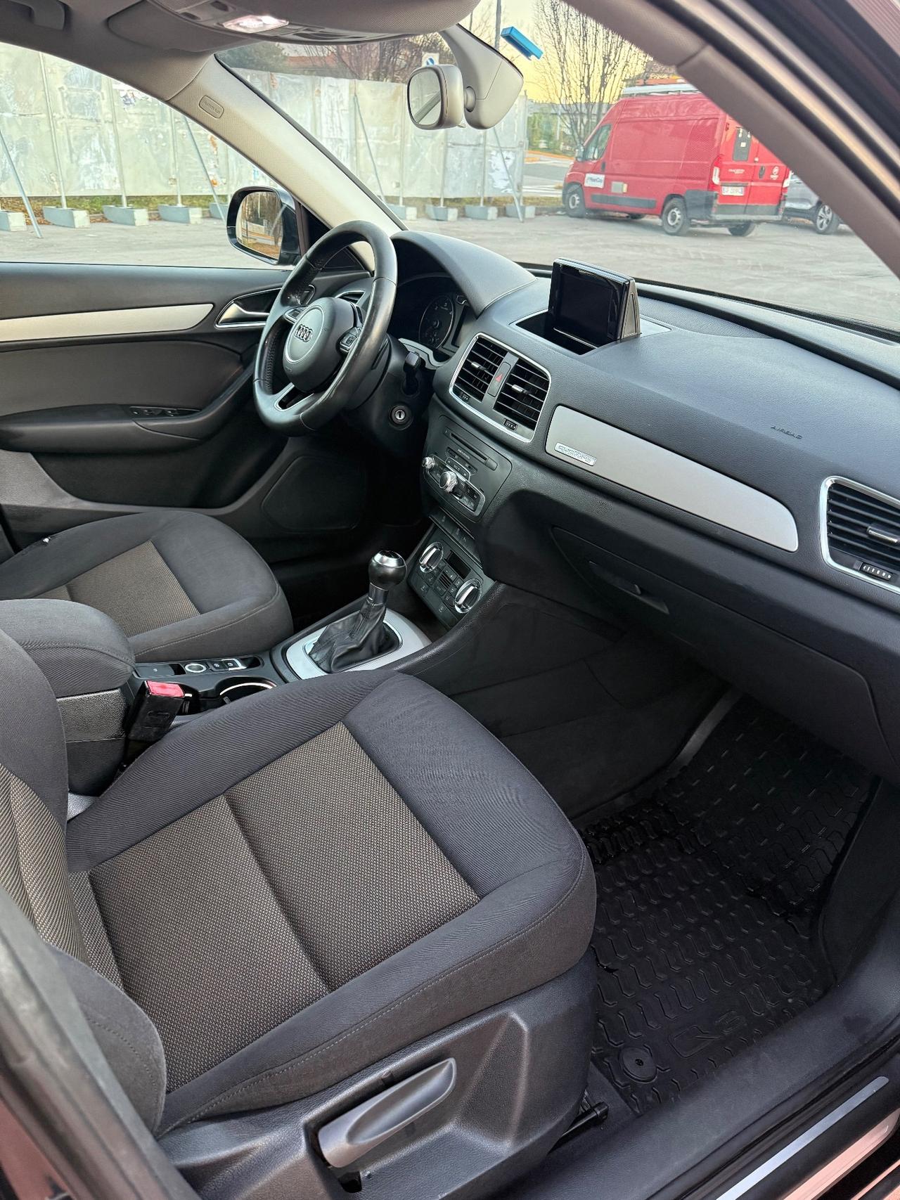 Audi Q3 2.0 TDI quattro S tronic Line Edition