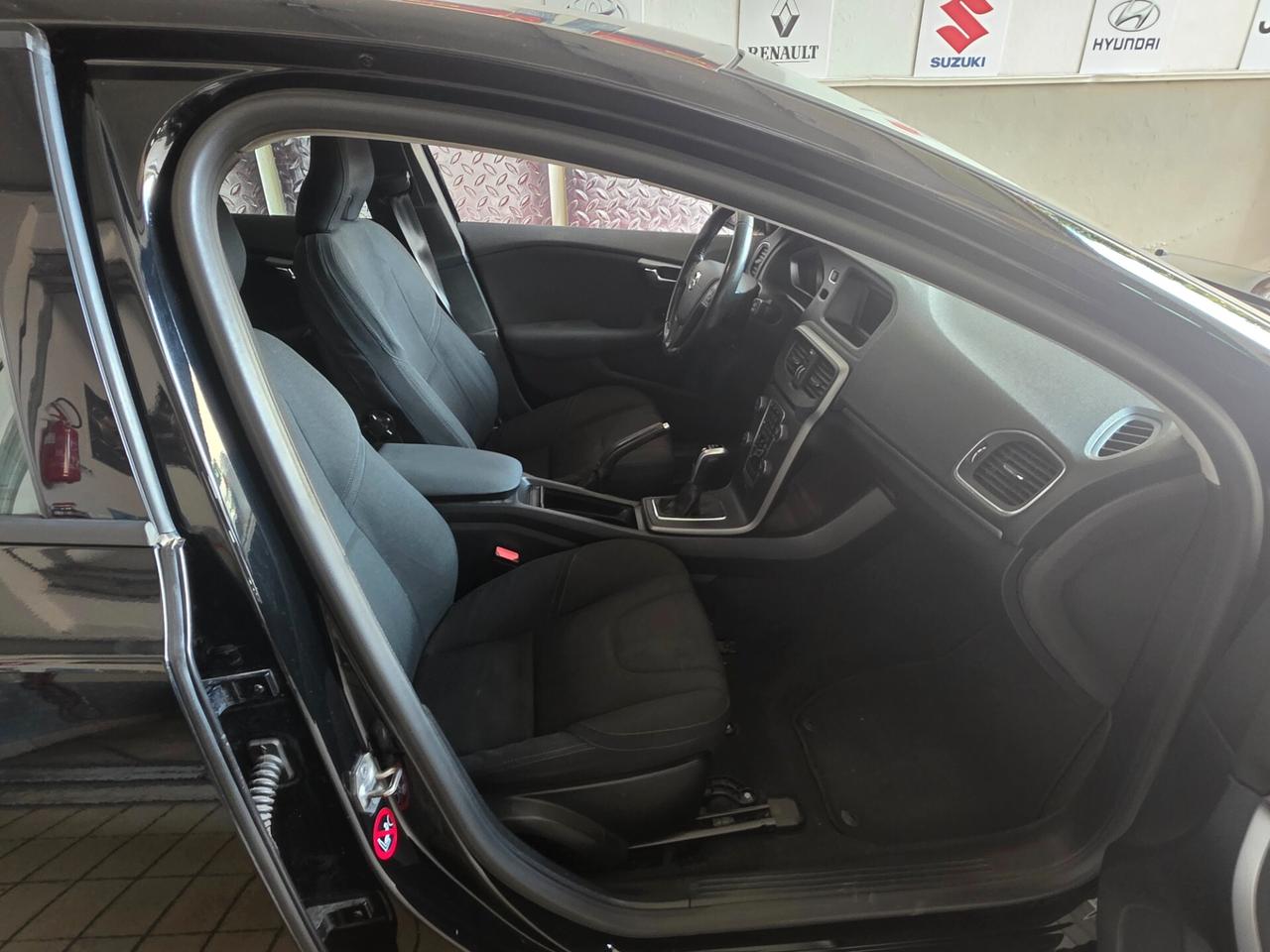 Volvo V40 D2 Momentum