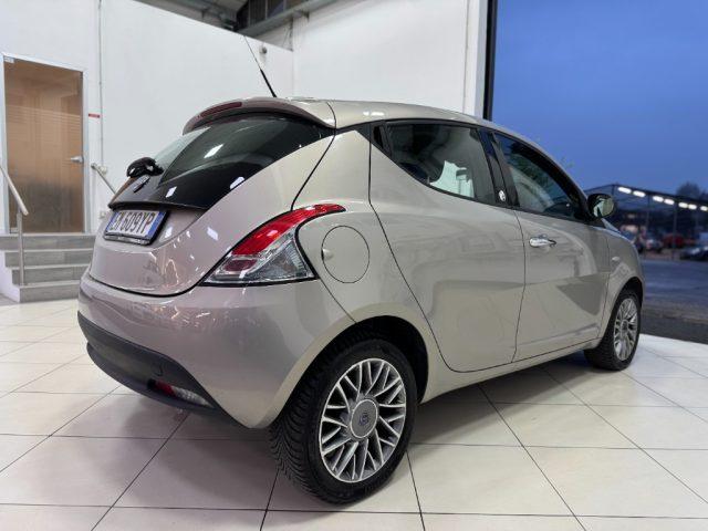 LANCIA Ypsilon 1.2 69 CV 5 porte GPL Ecochic Gold