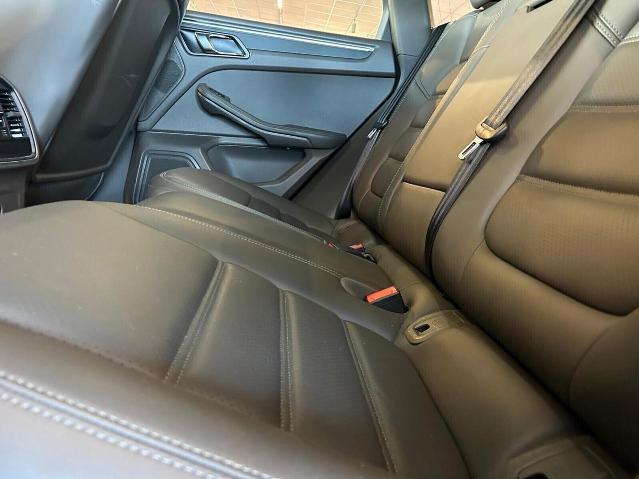 Porsche Macan 2.0 265 cv PDK UNICO PR.