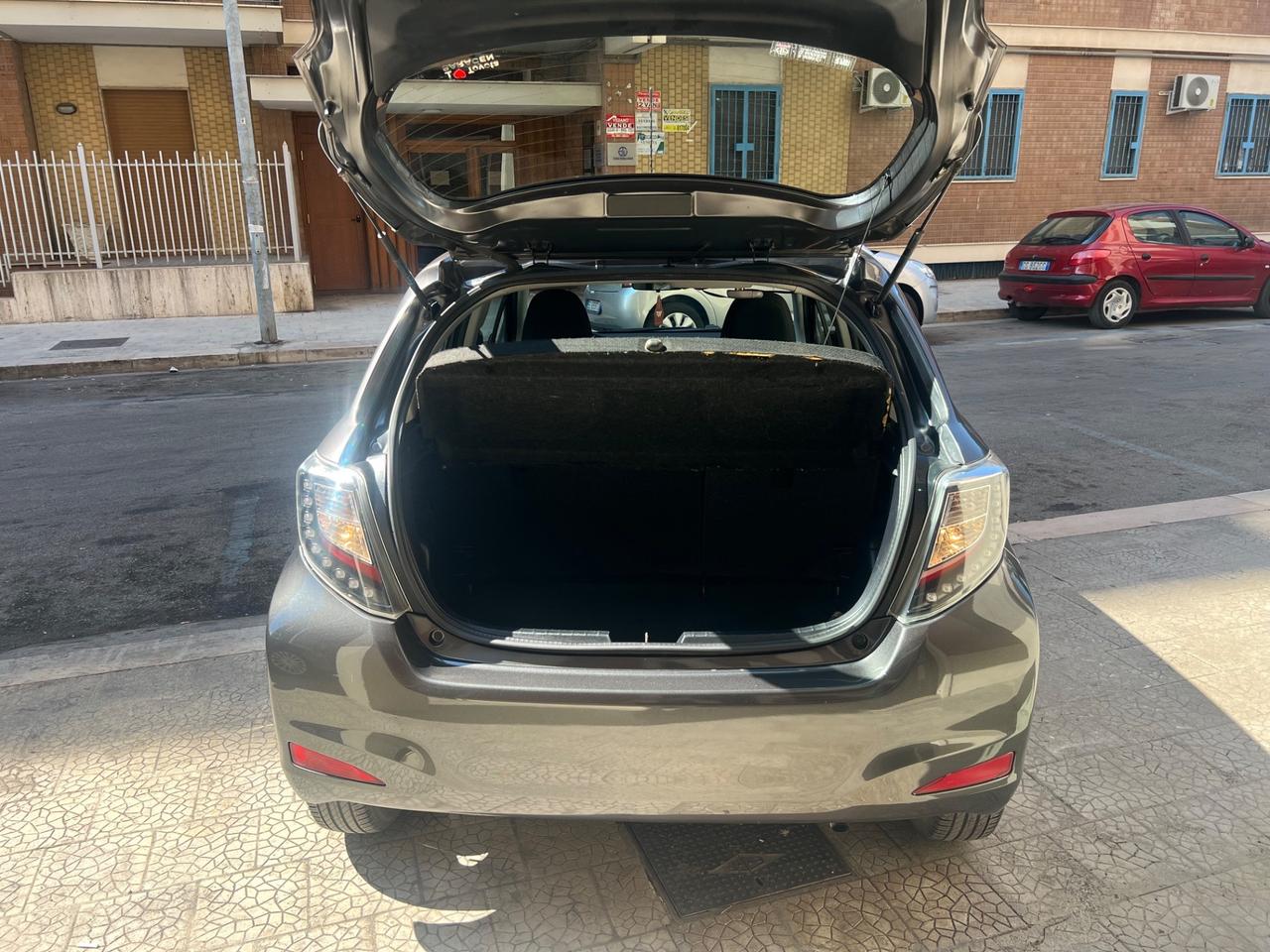 Toyota Yaris 1.0 5 porte style