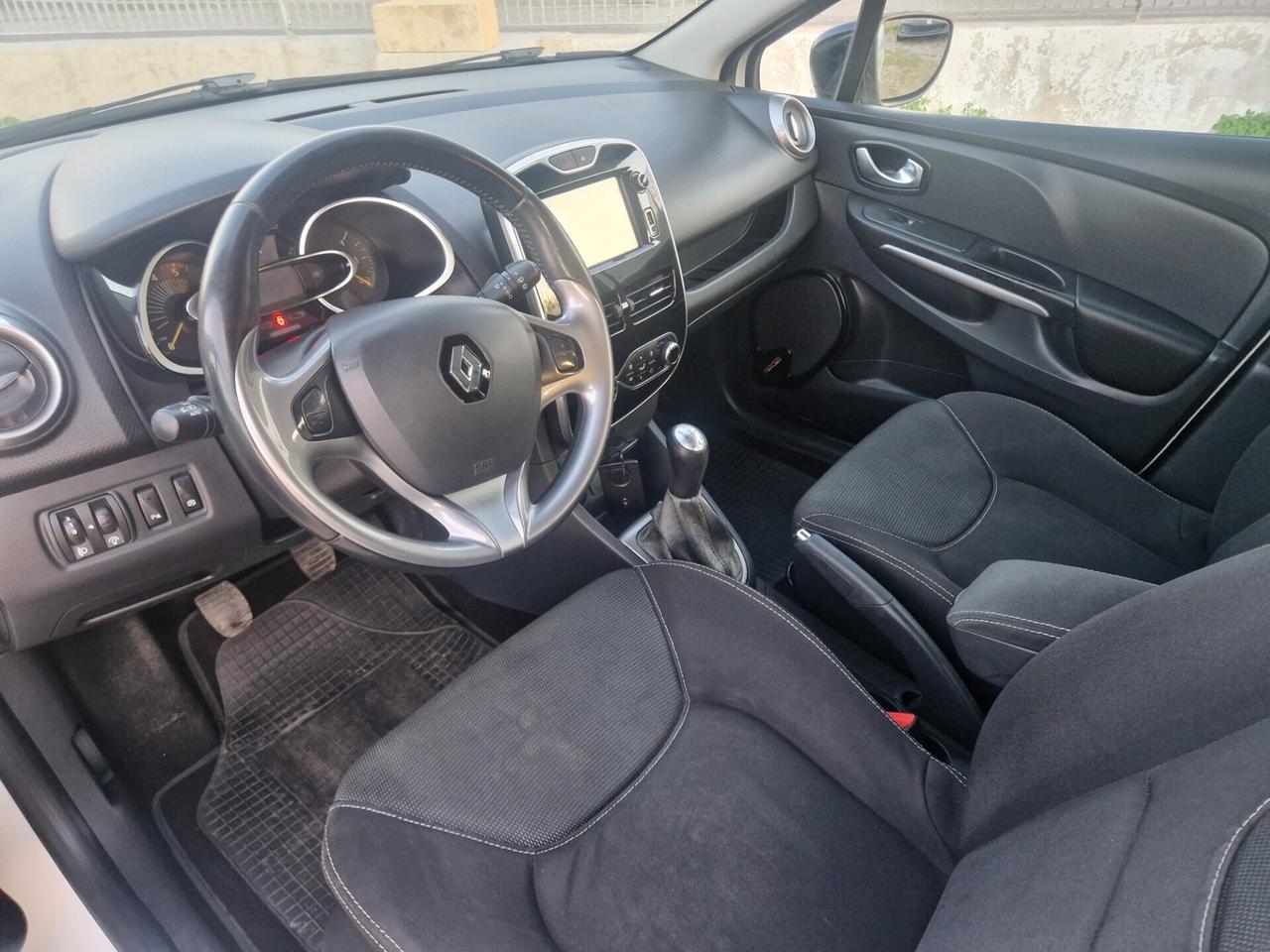 Renault Clio 1.5 dCi 90CV Costume National - 2015