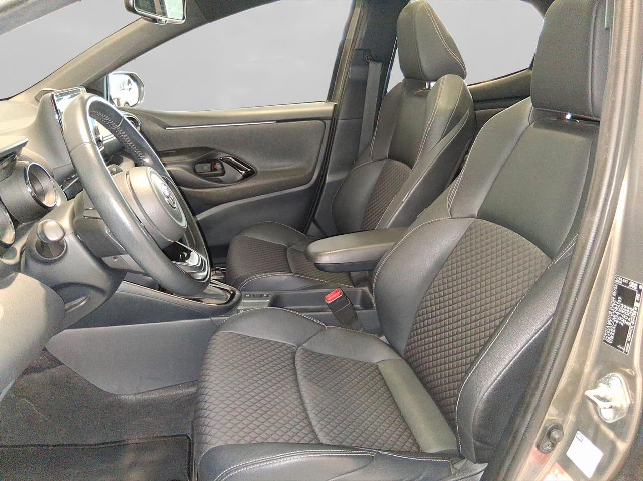 Toyota Yaris 1.5 Hybrid 5 porte Lounge 116CV