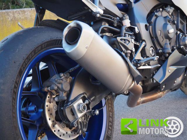 YAMAHA YZF R1 ++? 193,00 al mese++