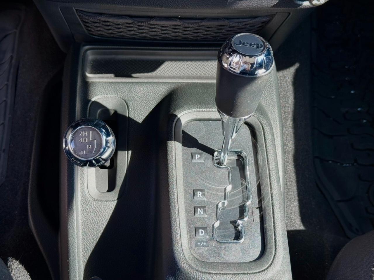 Jeep Wrangler 2.8 CRD DPF Sahara Auto