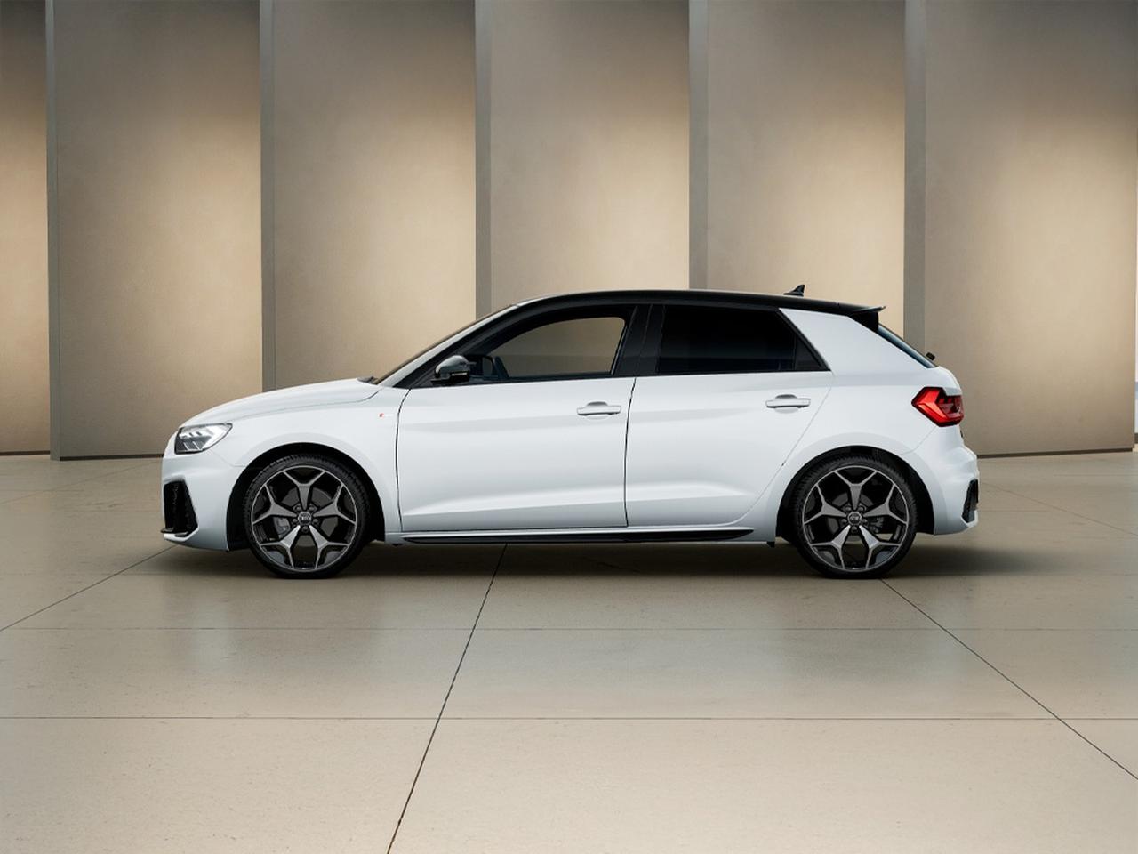 Audi A1 sportback 30 1.0 tfsi identity black 116cv s-tronic
