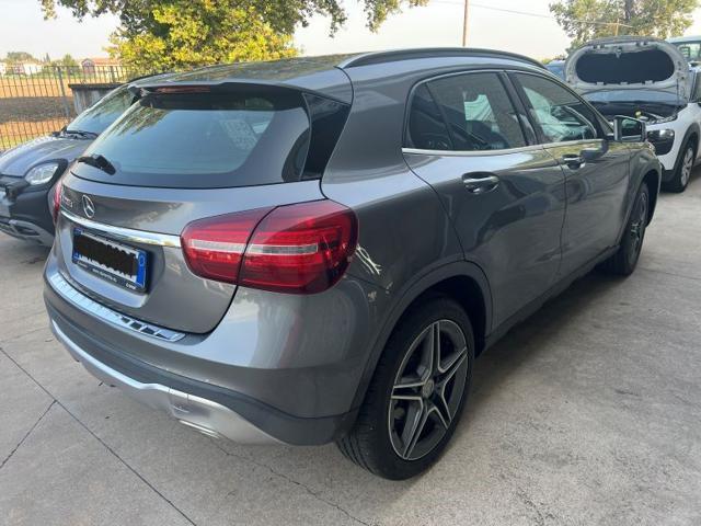 MERCEDES-BENZ GLA 200 d Automatic Business