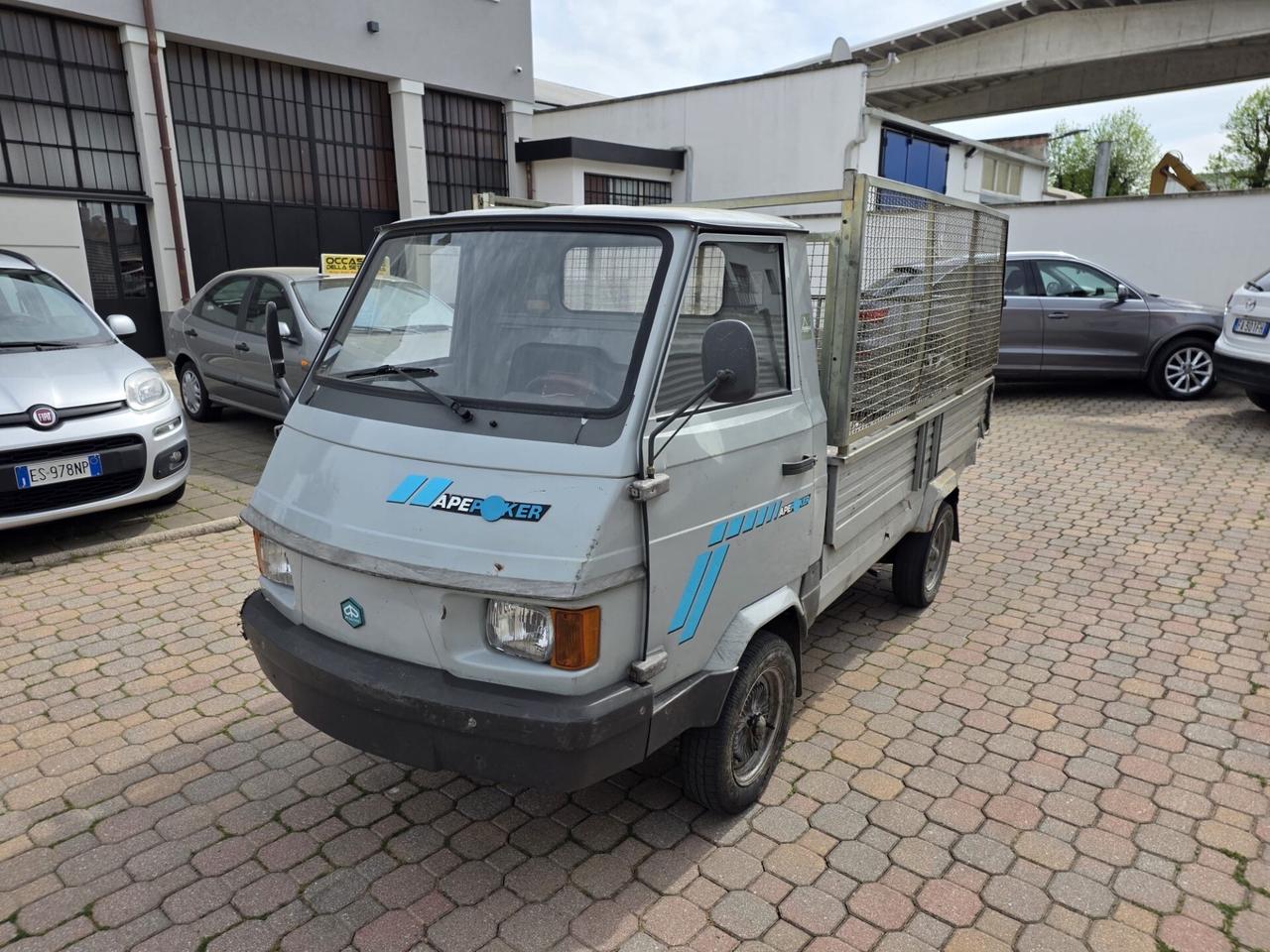 Piaggio Poker Ape 422 cilindra 14.5kw. - 19.7cv. Ribaltabile
