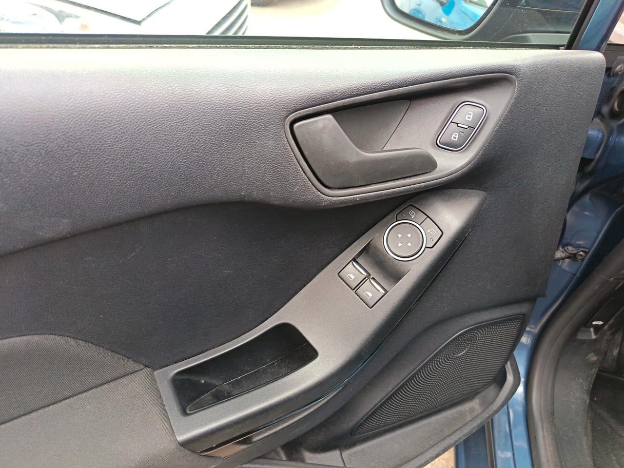 Ford Fiesta 1.1bz 55kW 5P CONNECT NEOPATENTATI