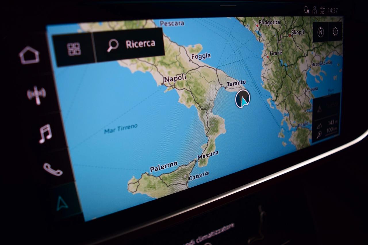 Audi A6 Avant 40 2.0 Tdi quattro S tronic Business Plus