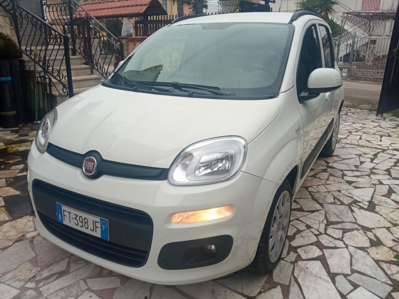 Fiat Panda 1.3 MJT 95 CV S&S Lounge CLIMA VETRI PRYVE MULTIFUNZIONE BARRE SUL TETTO PARA-COLPI