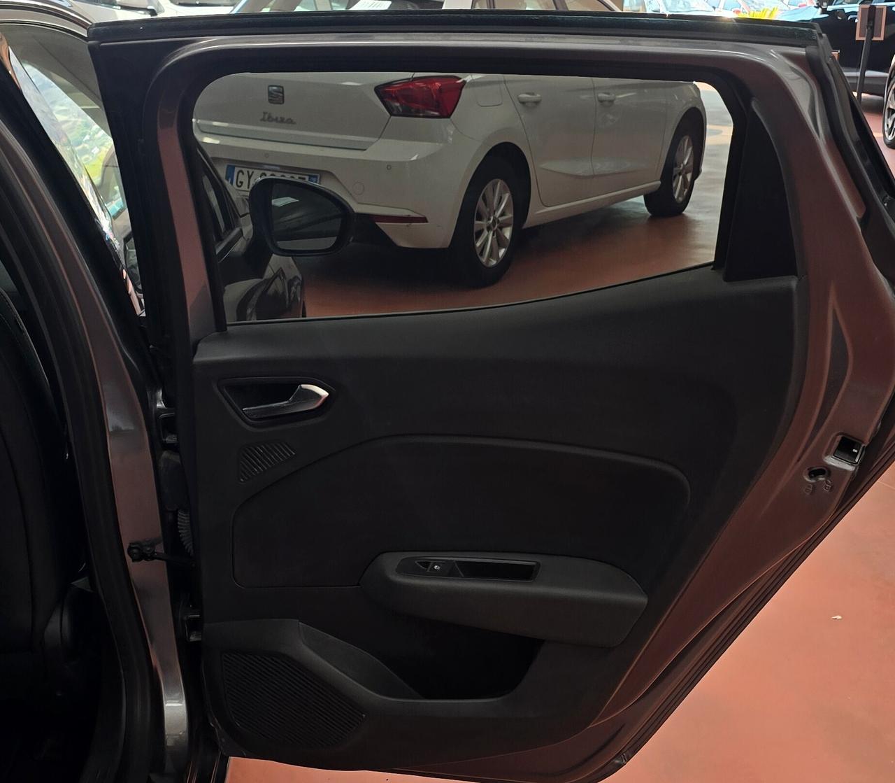 Renault Clio 1.0 TCe 90 CV (66 kW) Techno – Berlina Moderna, Tecnologica e Sostenibile