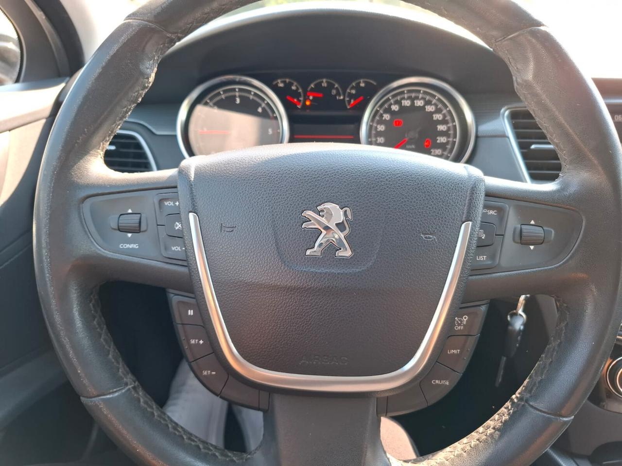 Peugeot 508 2.0 HDi 140CV SW Ciel Active