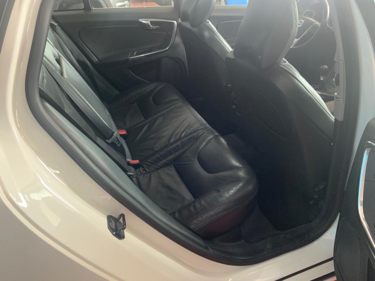Volvo V60 D3 Momentum