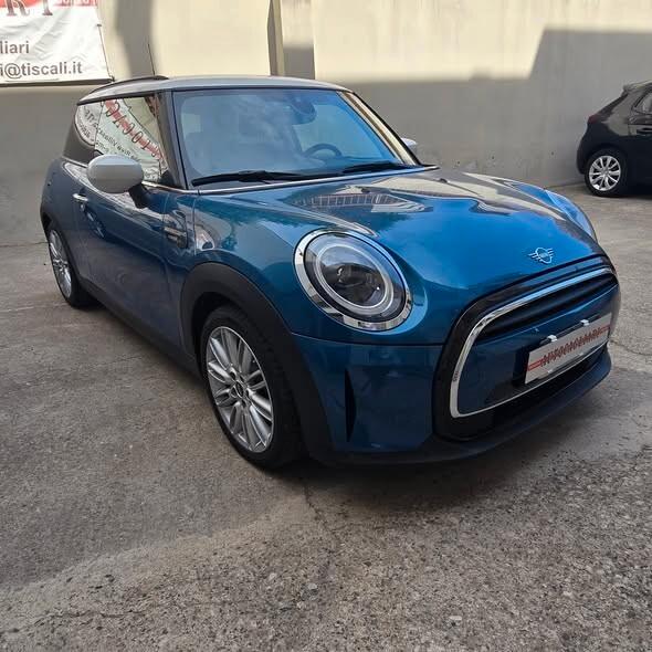 10.300 KM - AUTOMATICA - Mini 1.5 Cooper 136cv Camden Edition