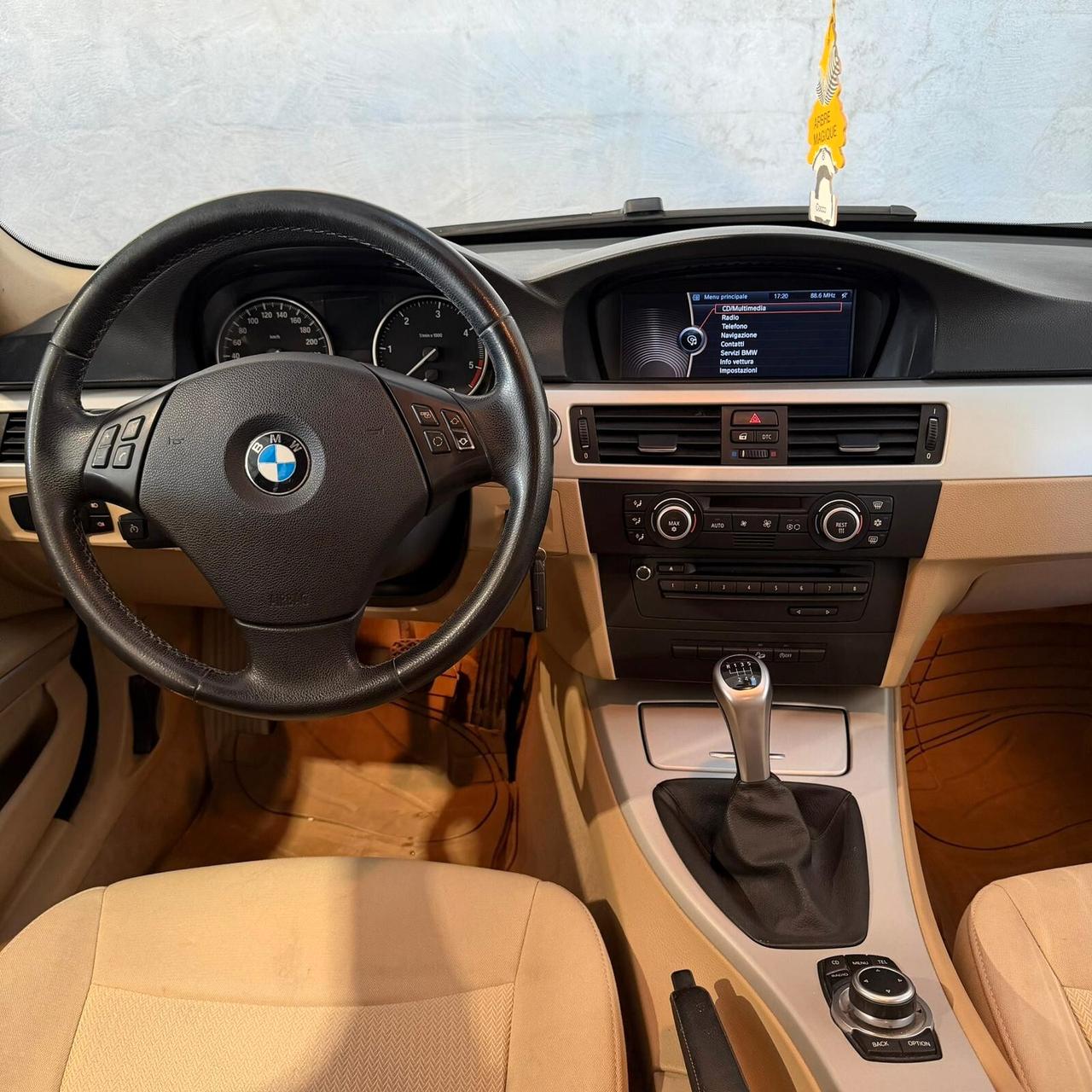 Bmw 320D touring X-DRIVE