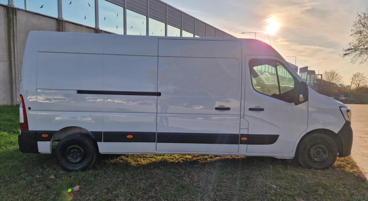 Master T35 2.3 dCi L3H2 - passo lungo - tetto medio