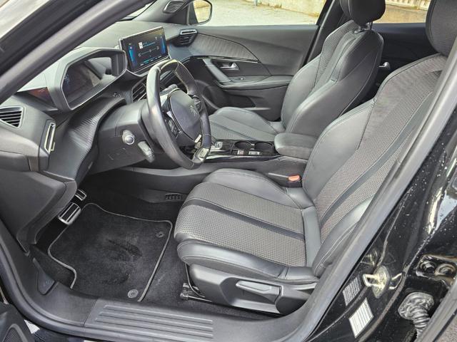 PEUGEOT 2008 motore elettrico 136 CV GT