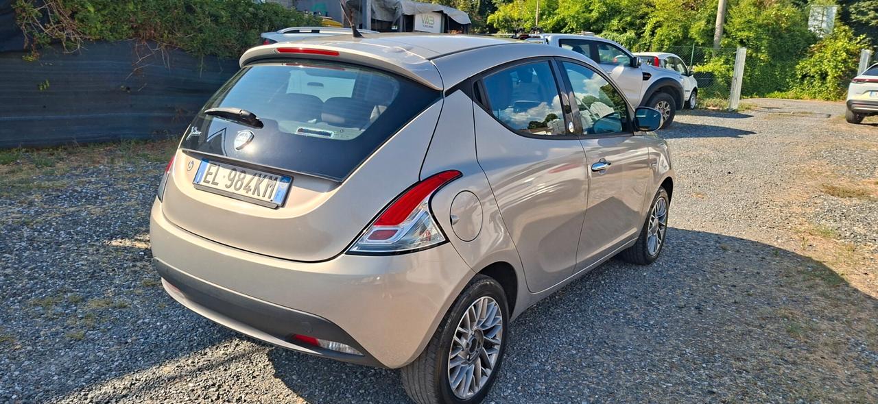 Lancia Ypsilon 1.2 69 CV 5 porte GPL Ecochic Gold