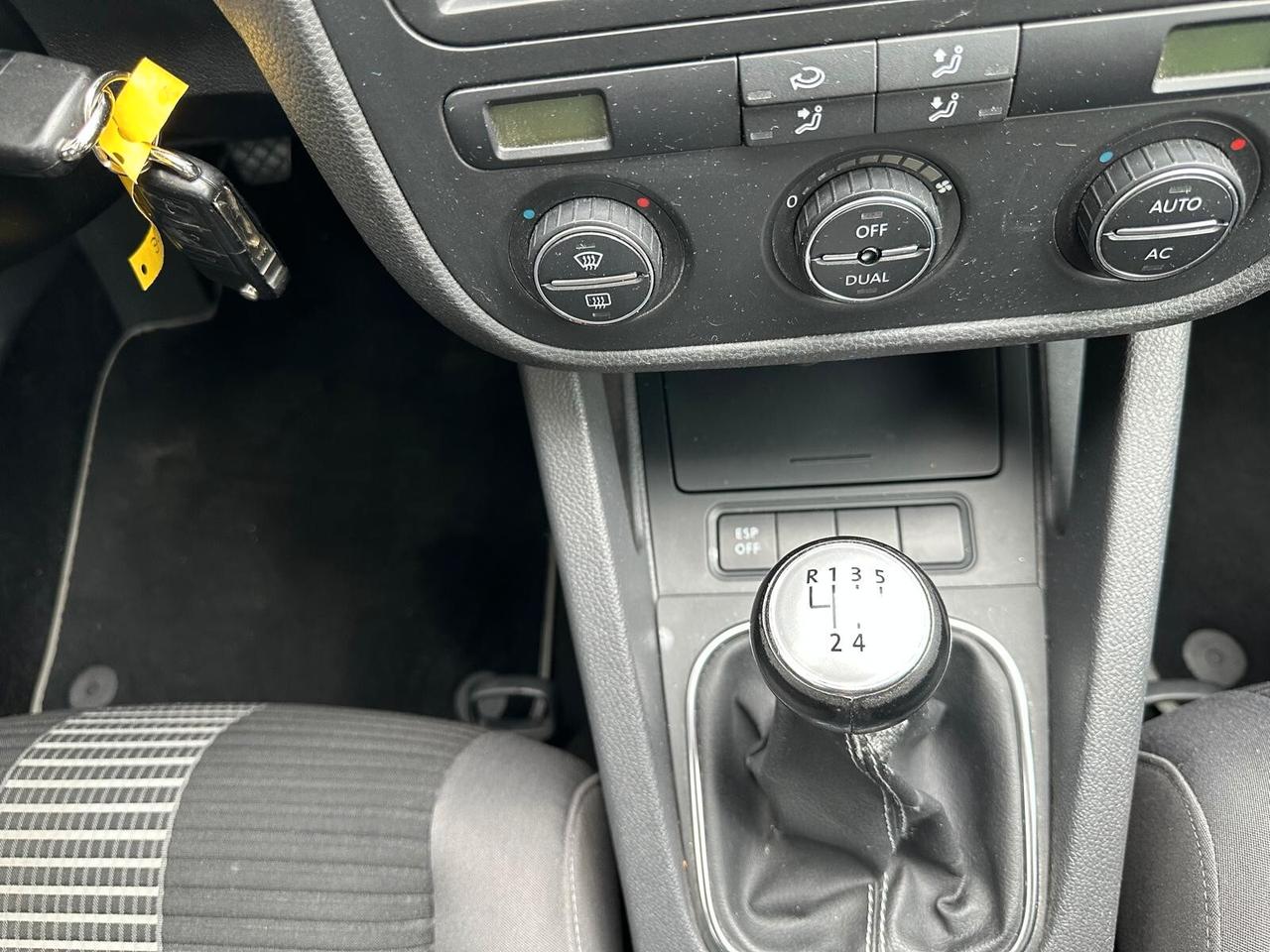 Volkswagen Golf 1.6 5p. Comfortline