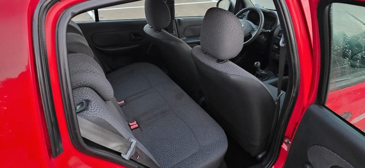 Renault Clio 1.2 16V 5 porte GPL Dynamique