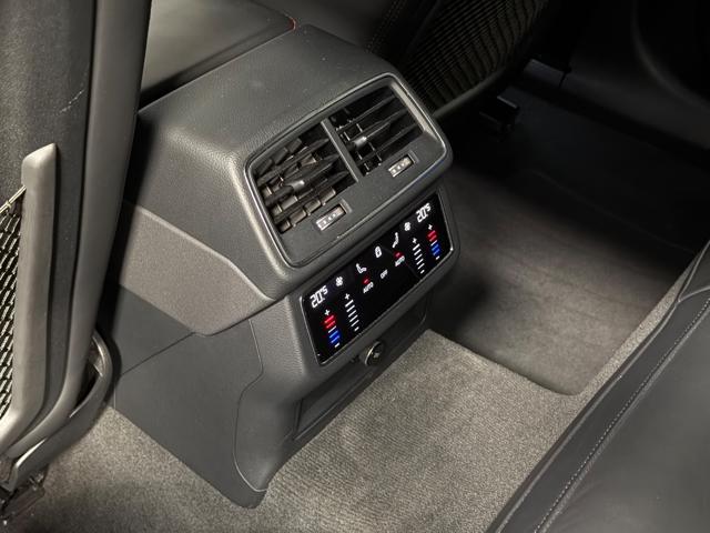 AUDI RS6 Avant 4.0 TFSI V8 quattro tiptronic
