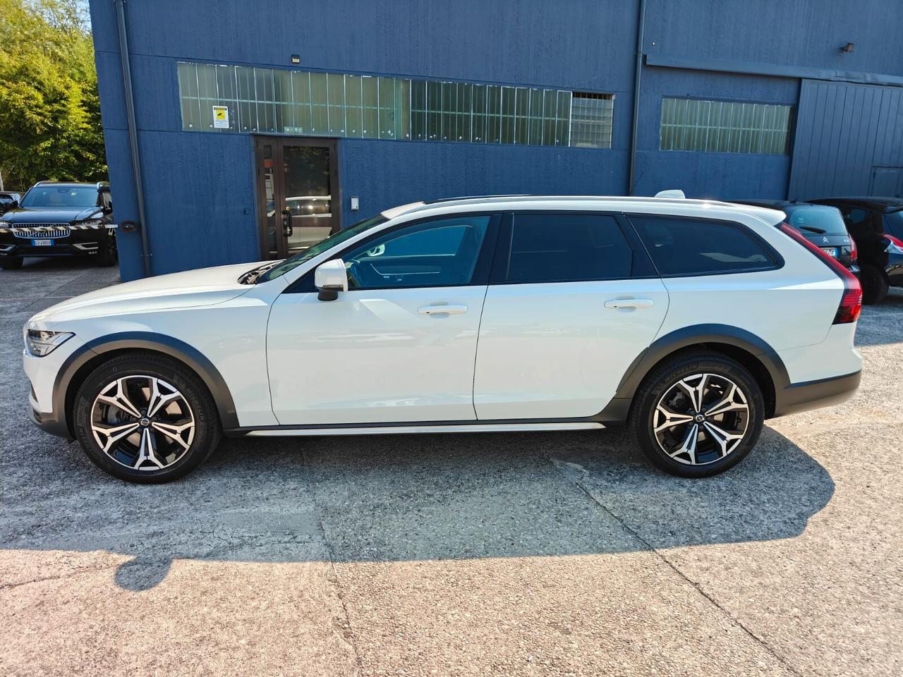 Volvo V90 Cross Country B4 (d) AWD automatico Business