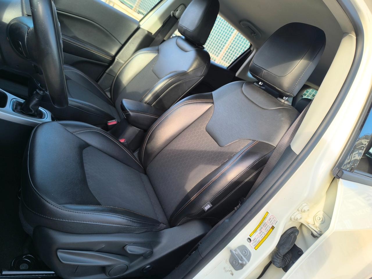 JEEP COMPASS BUSINESS 1.6 DIESEL 120cv LED/NAVI/SENS.POST