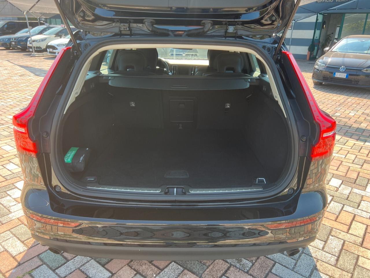 Volvo V60 B4 (d) Geartronic Momentum Business PREZZO CON FINANZIAMENTO