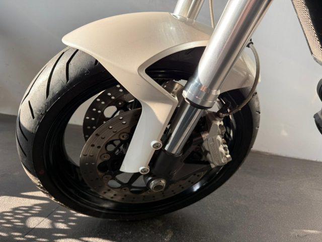 DUCATI Monster 696 696